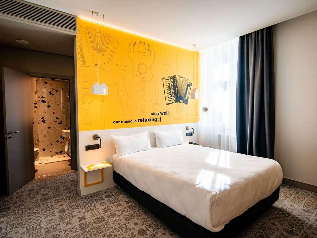 Ibis Styles Sibiu Arsenal Hotel Kamer foto